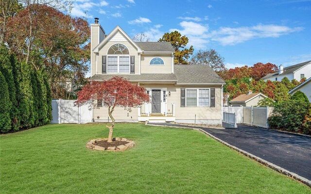 17 Kent Pl, Mastic, NY 11950 (Yard)