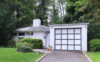 17 Wellington Rd, Greenvale, NY 11548