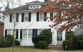 17 Weston Pl, Lawrence, NY 11559