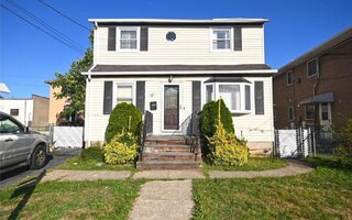 171 Oakley Ave, Elmont, NY 11003
