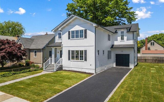 1733 Westmoreland Rd, Merrick, NY 11566 (House View)