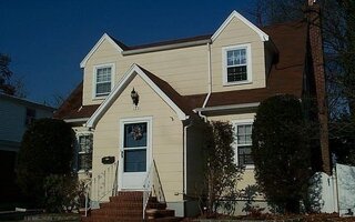175 Wright Ave, Malverne, NY 11565