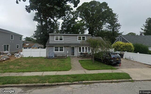 1750 Lehigh Rd, Wantagh, NY 11793