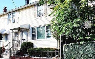 1752 Zerega Ave, Bronx, NY 10462