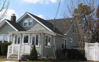 176 Sweezy Ave, Freeport, NY 11520
