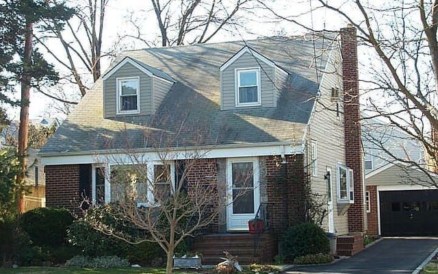 178 Drexel Ave, Westbury, NY 11590
