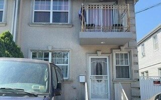 179-26 142nd Ave, Jamaica, NY 11434