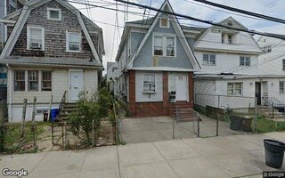 179 Beach 114th St, Rockaway Park, NY 11694