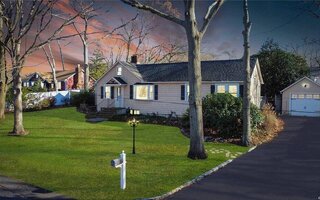 18 Baldwin Rd, Sound Beach, NY 11789