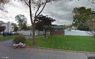18 Brand Dr, Huntington, NY 11743