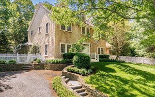 18 Cuffee Dr, Sag Harbor, NY 11963