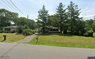 18 Merrick Rd, Shirley, NY 11967