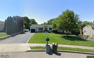 18 Mumford Pl, Nesconset, NY 11767