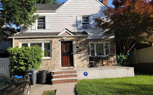 182-14 69th Ave, Fresh Meadows, NY 11365 (Door)