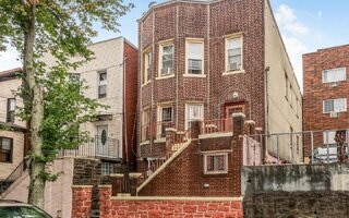 1827 Amethyst St, Bronx, NY 10462