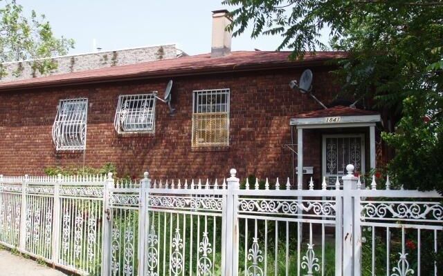 1841 Cross Bronx Expy, Bronx, NY 10460