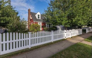 185 Washington St, Freeport, NY 11520