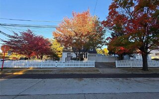 185 Washington St, Freeport, NY 11520