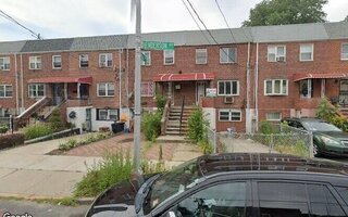 186-01 Henderson Ave, Hollis, NY 11423