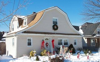 186 Westside Ave, Freeport, NY 11520