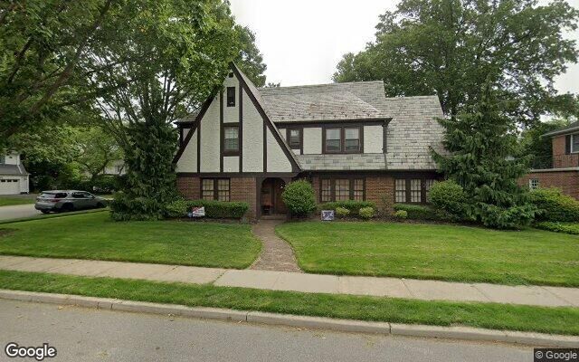 187 Euston Rd, Garden City, NY 11530