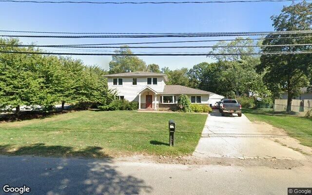 1875 Heckscher Ave, Bay Shore, NY 11706