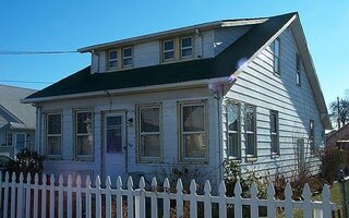 188 Woodside Ave, Freeport, NY 11520