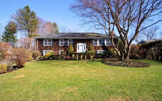 189 Rockaway Ave, Garden City, NY 11530