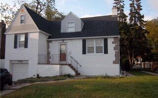 19 Acorn Rd, East Rockaway, NY 11518