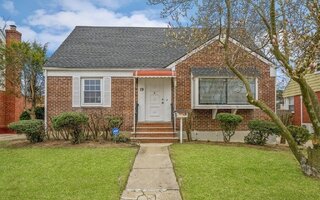19 Ascan St, Valley Stream, NY 11580