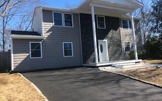 19 Beach Ave, Port Jefferson Station, NY 11776