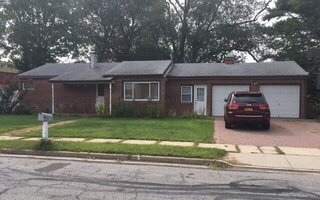 19 Carman Blvd, Massapequa, NY 11758