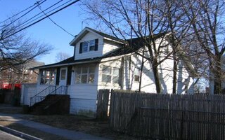 19 Edna Ct, Baldwin, NY 11510