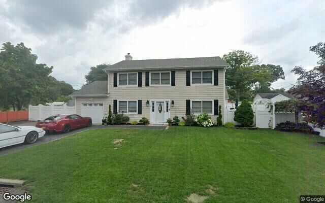 19 Gould Rd, Centereach, NY 11720