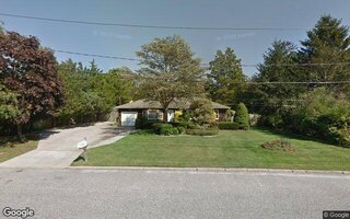 19 Harlem Ave, Medford, NY 11763