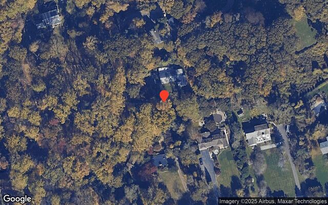 19 N Harbor Rd, Northport, NY 11768