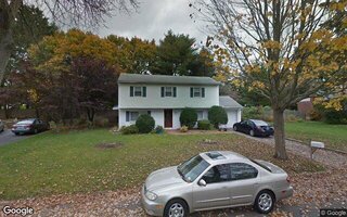 19 South Ln, Huntington, NY 11743