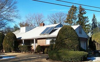 19 Tanglewood Ln, Freeport, NY 11520
