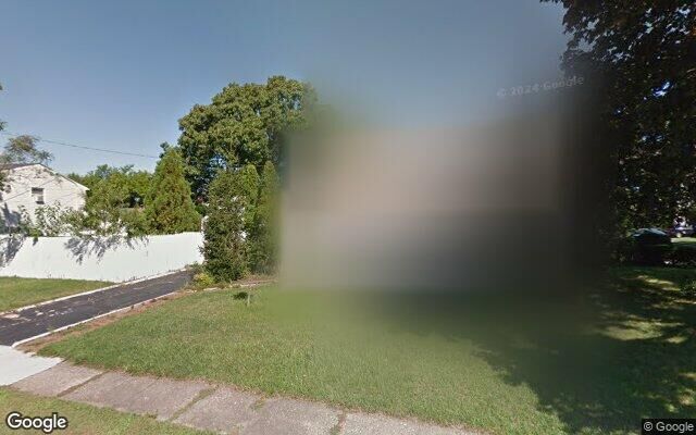 19 Violet Ave, Hicksville, NY 11801