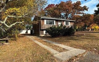 19 Washington Ave, Wyandanch, NY 11798