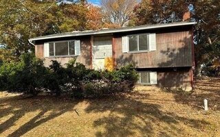 19 Washington Ave, Wyandanch, NY 11798