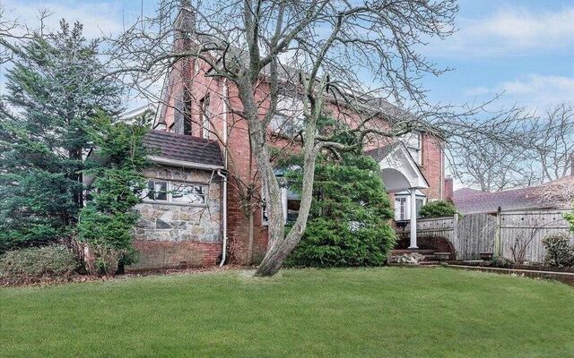 190-16 33rd Ave, Flushing, NY 11358 (Yard)
