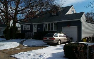 190 N Boston Ave, Massapequa, NY 11758