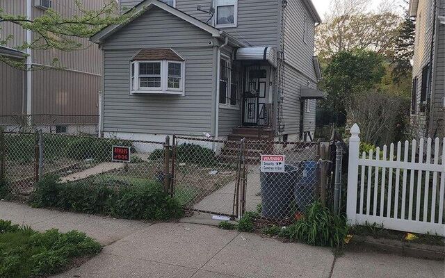 19009 122nd Ave, Springfield Gardens, NY 11413 (House View)