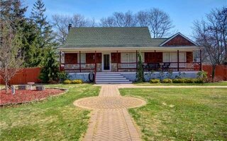 191 Broadway, Shirley, NY 11967