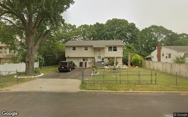 191 Nolin St, Brentwood, NY 11717