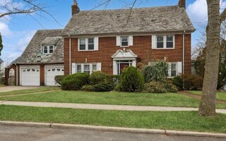 193-12 Foothill Ave, Hollis, NY 11423