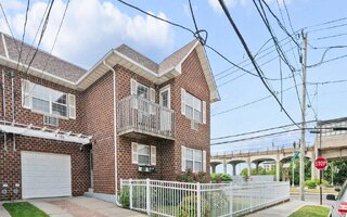 195 Beach 60th St, Arverne, NY 11692