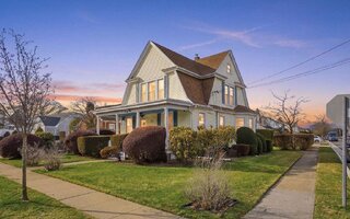 195 Cedar St, Hempstead, NY 11550