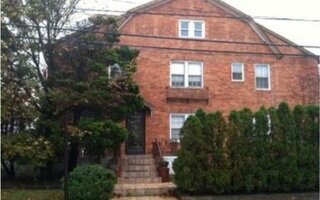 196 Bch 140th St, Rockaway Park, NY 11694